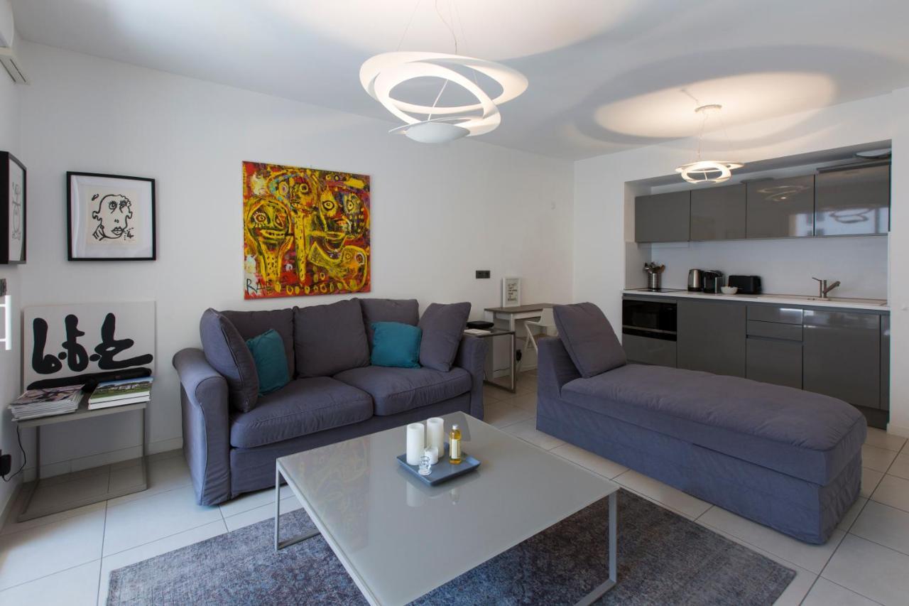 Appartement 2 Pieces Avec Clim, Terrasse, Piscine, 100m Cannes